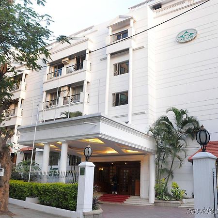 Nalapad'S Hotel Bangalore International Buitenkant foto