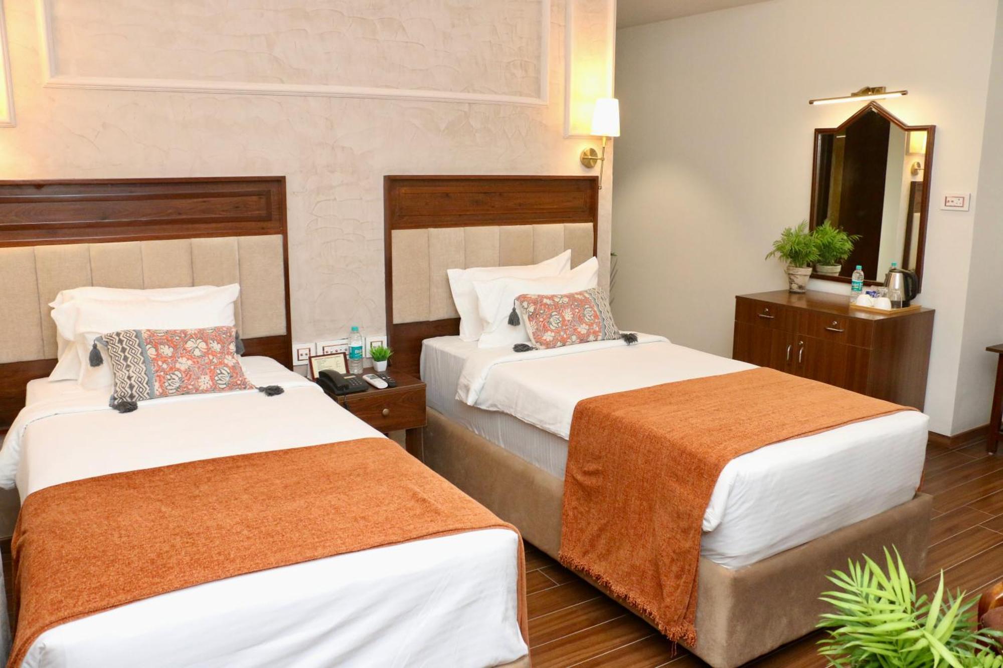 Nalapad'S Hotel Bangalore International Buitenkant foto