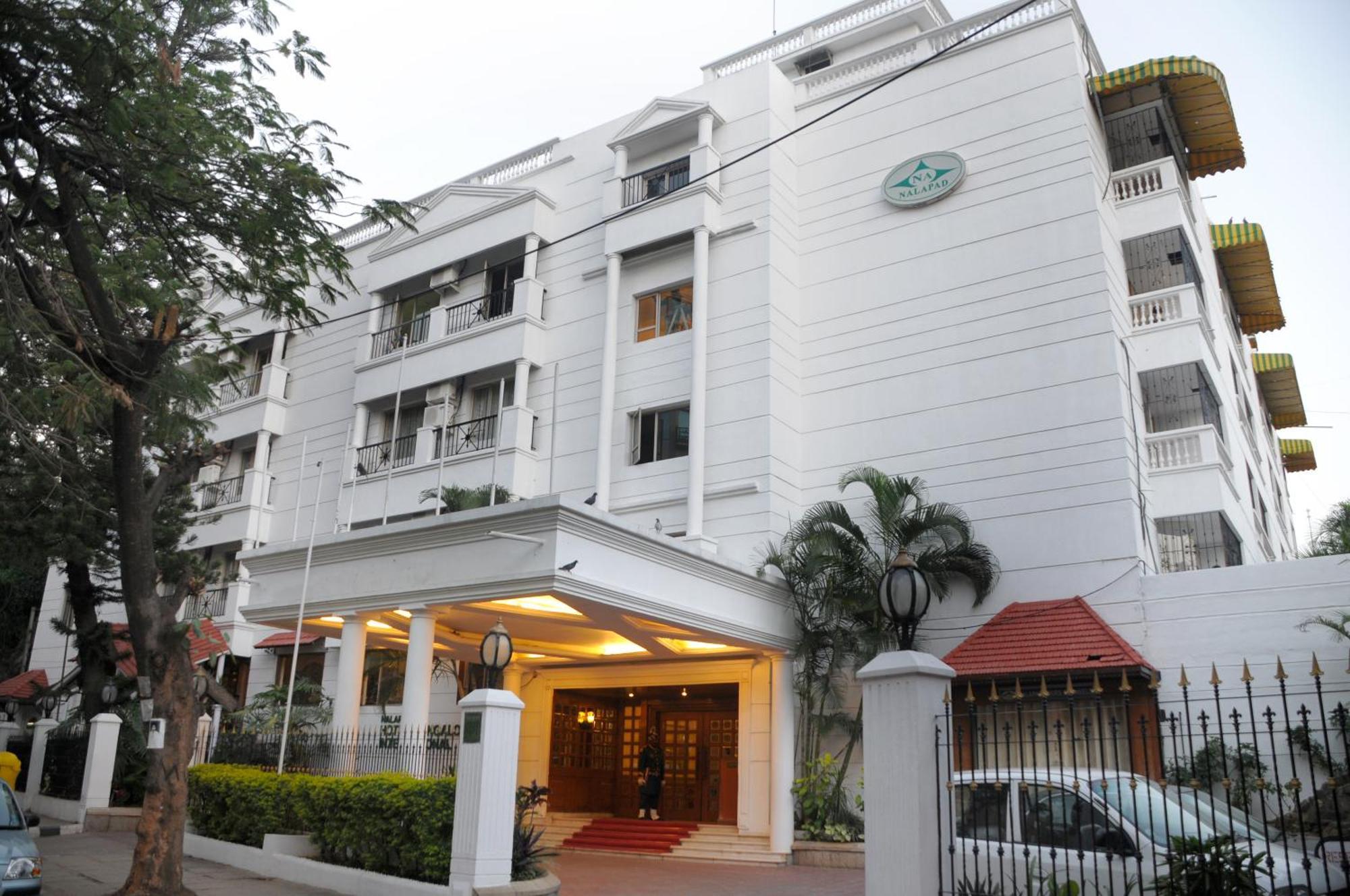 Nalapad'S Hotel Bangalore International Buitenkant foto