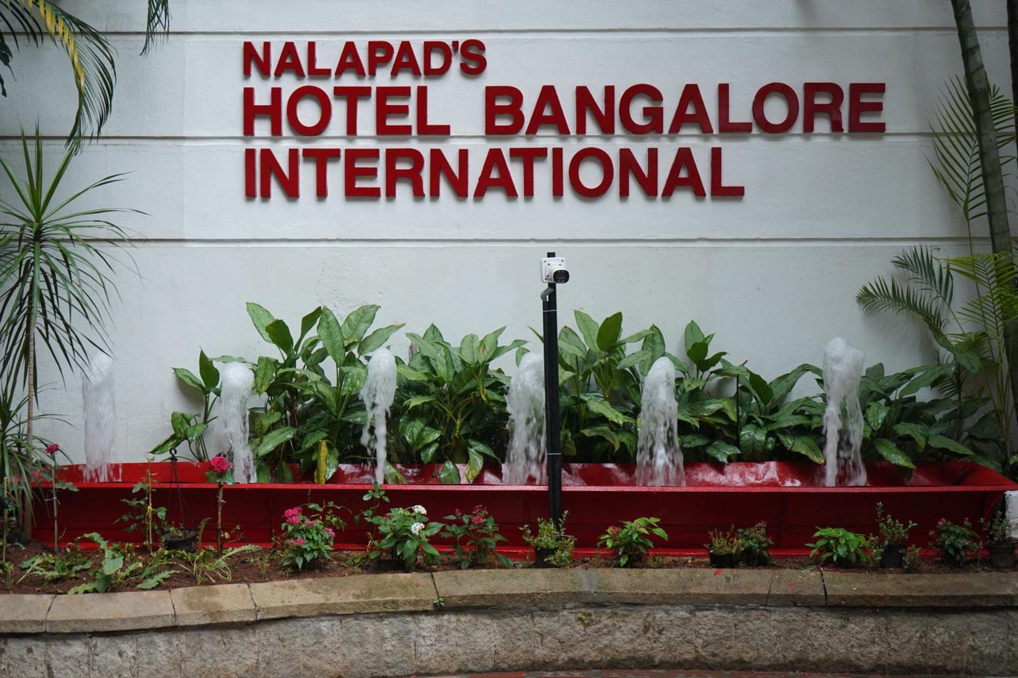 Nalapad'S Hotel Bangalore International Buitenkant foto