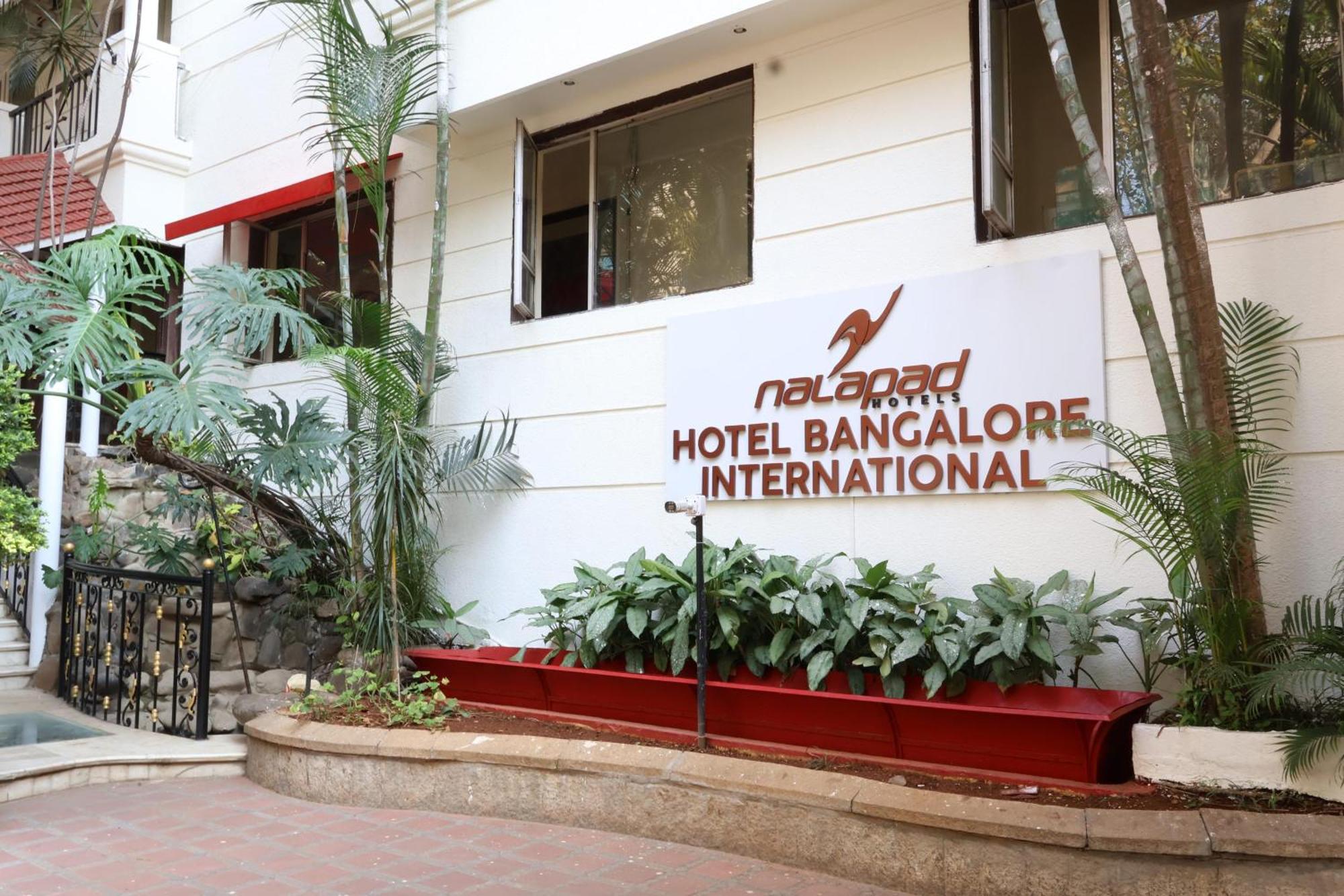 Nalapad'S Hotel Bangalore International Buitenkant foto
