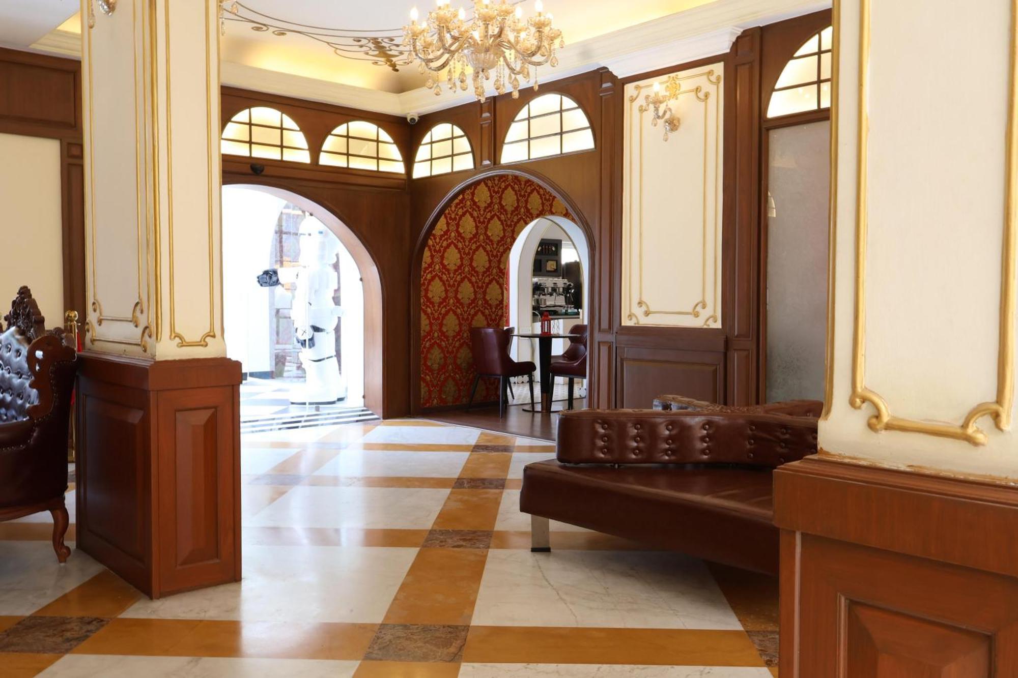 Nalapad'S Hotel Bangalore International Buitenkant foto