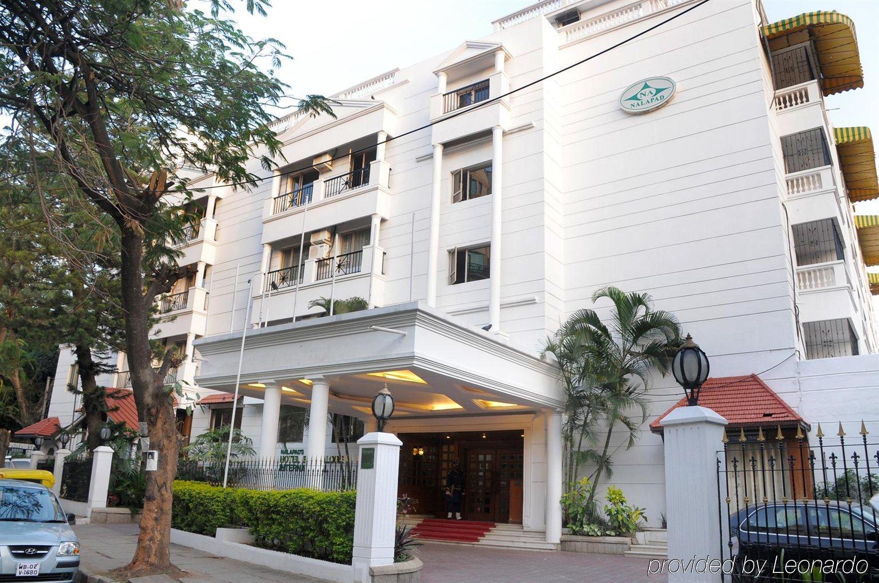 Nalapad'S Hotel Bangalore International Buitenkant foto