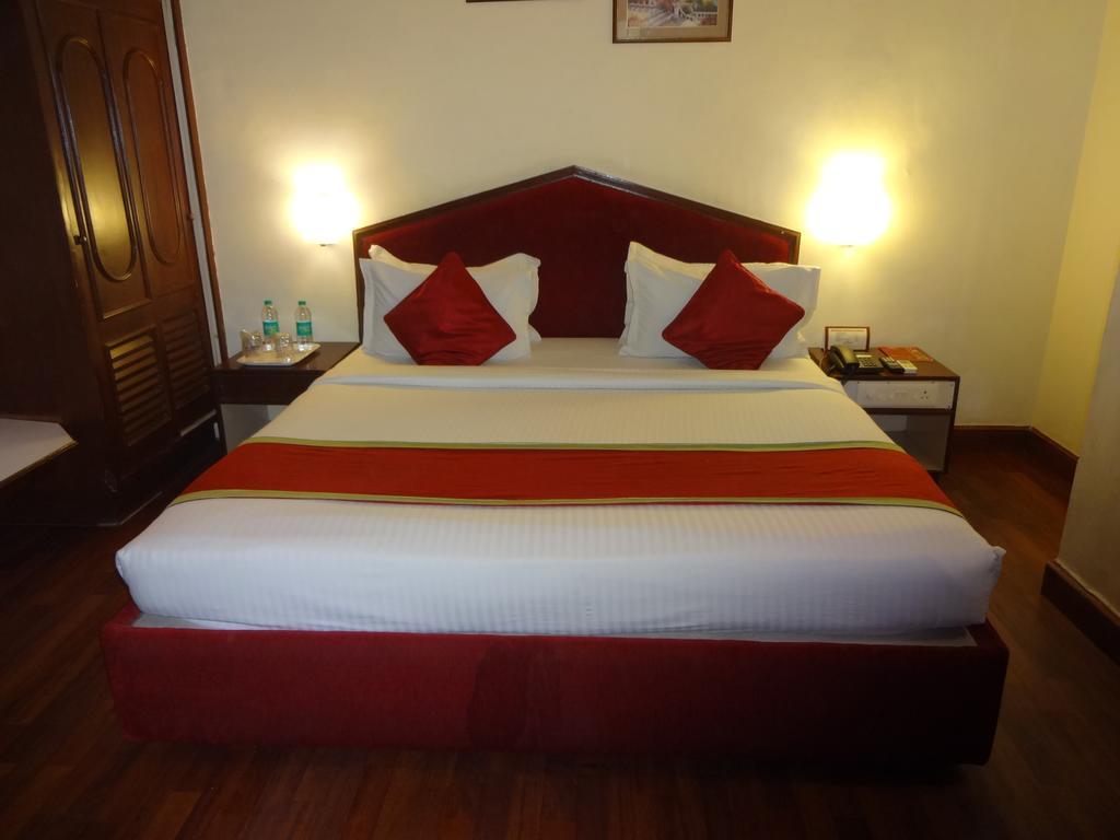Nalapad'S Hotel Bangalore International Buitenkant foto