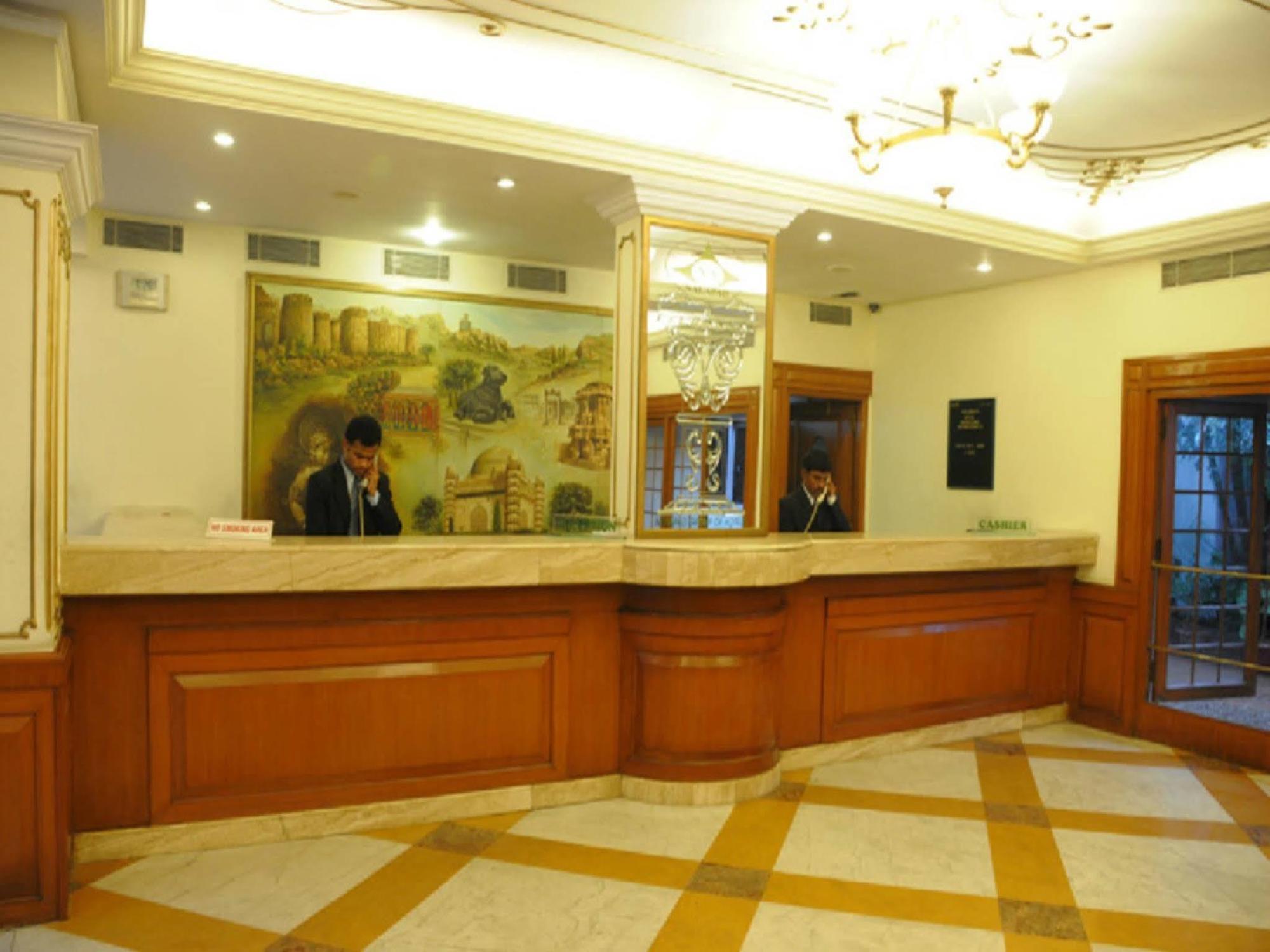 Nalapad'S Hotel Bangalore International Interieur foto